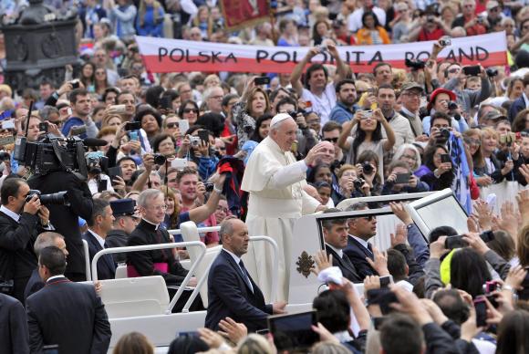 Papa Francisco falou em audiência geral da paz, na Praça São Pedro