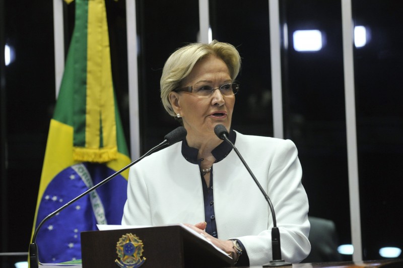 Ana Amelia foi a primeira oradora da sessão deliberativa que vota a admissibilidade do processo de impeachment da presidente Dilma Rousseff