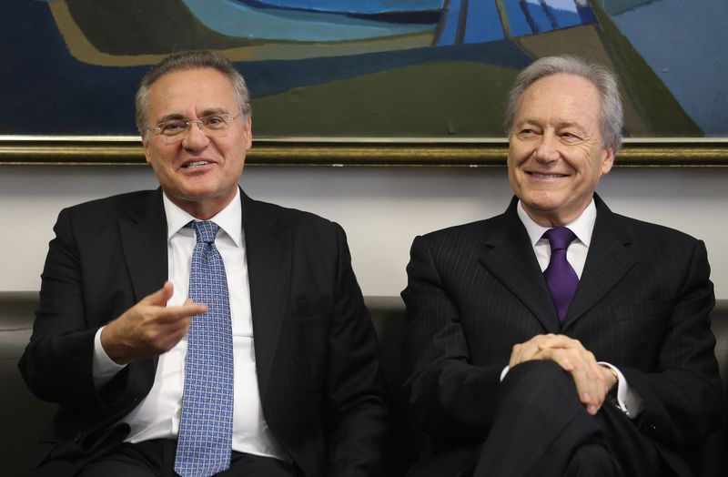 Renan Calheiros passou o comando do processo de impeachment ao presidente do STF, Ricardo Lewandowski