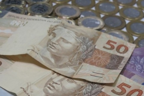 Caso o contribuinte não faça o resgate nesse prazo, deverá requerê-lo por meio da internet