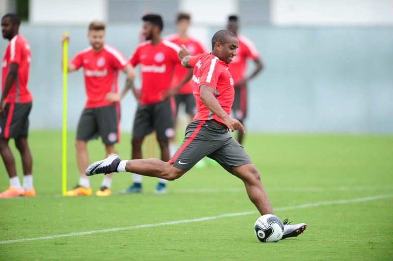 Anderson acertou um soco em William no treino da última sexta (14)