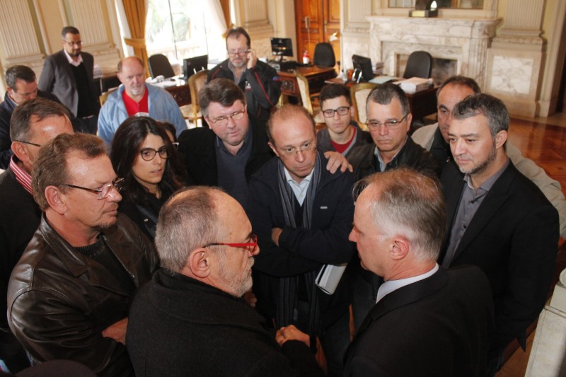  Deputados de oposição no Palácio Piratini - foto Leandro molina  