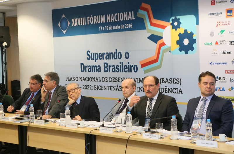 Governadores de quatro estados, entre eles Sartori, defenderam a moratória em reunião no Rio de Janeiro 