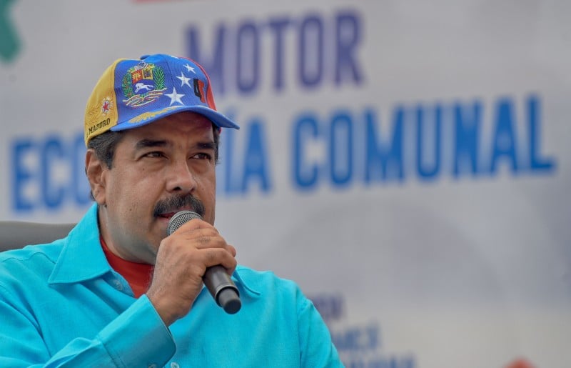 O líder venezuelano acredita que os Estados Unidos e a Europa estão por trás do golpe de estado no Brasil