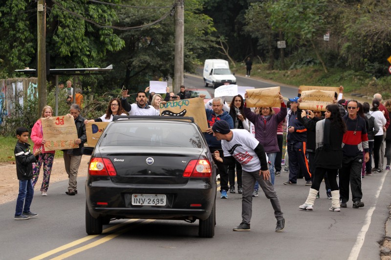 Moradores denunciaram acidentes e conseguiram 5 mil assinaturas em prol da qualificação da avenida
