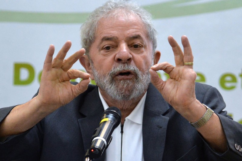  Brazilian former president Luiz InÁcio Lula da Silva takes part in the seminar "Democracy and Social Justice", in Sao Paulo, Brazil on April 25 2016. Brazilian President Dilma Rousseff has been battered by a huge corruption scandal at state oil giant Petrobras, even though she has not been charged in the case.Her main ally, former president Inacio Lula da Silva, faces charges related to that probe, which he says are politically motivated.  / AFP PHOTO / NELSON ALMEIDA / FILE XGTY  