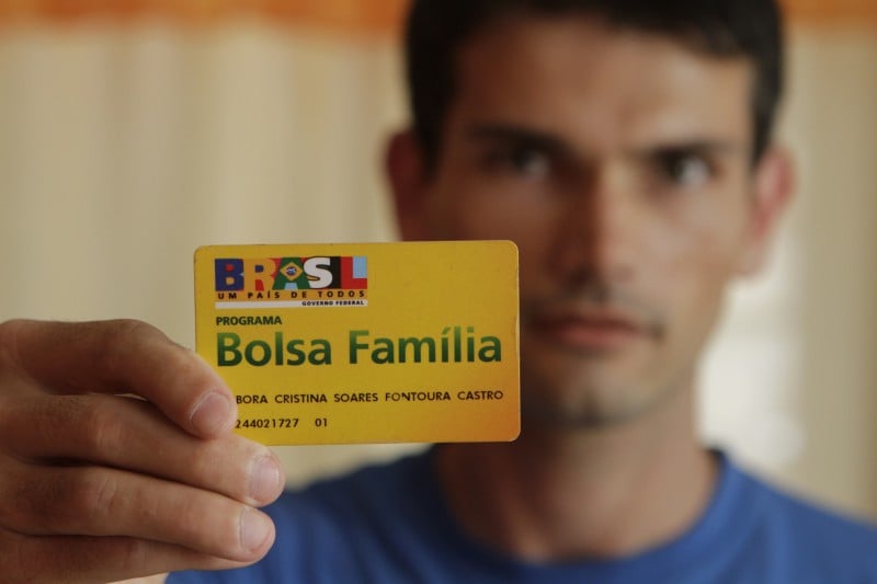 Regra permite que famílias cujos membros consigam emprego recebam 50% do benefício a que teriam direito por até dois anos