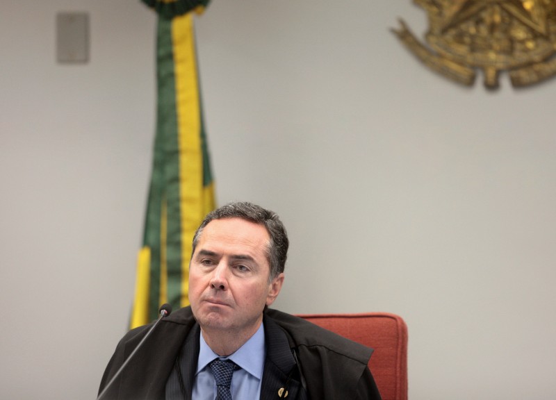 Luís Roberto Barroso tomou decisão em ação que anulou atos da gestão Dilma Rousseff