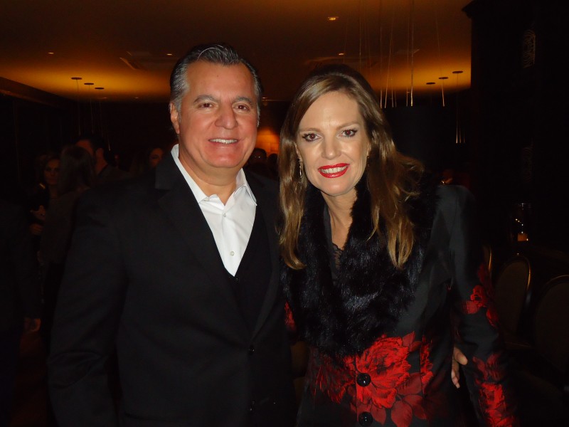 Leonardo Albuquerque e Betina Sperb Albuquerque recepcionaram os convidados 