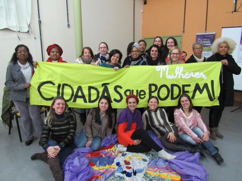 Intregantes do projeto Mulheres, cidadãs que podem!