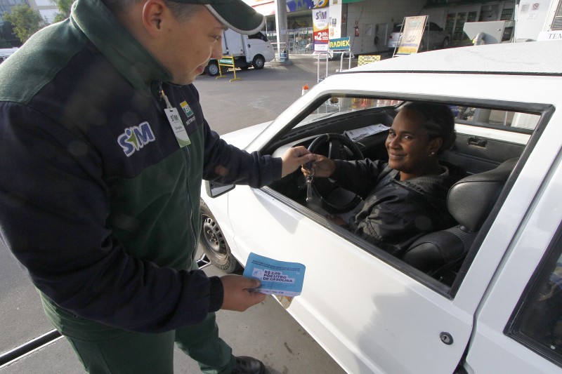 Desempregada há um ano, Roselaine aproveitou o desconto 