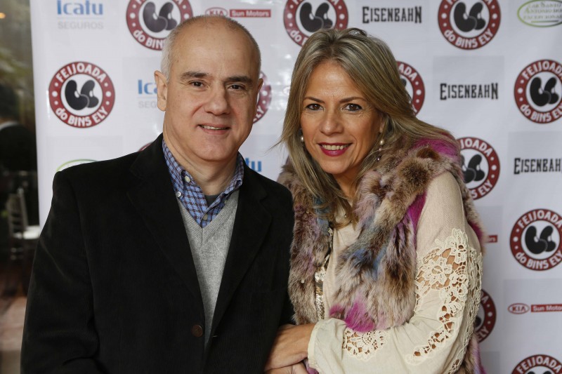 Marcos Barbosa e Giovana Farenzena com a filha Giulianna Farenzena Bolognesi