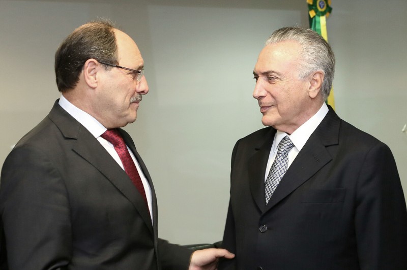 Governador gaúcho e presidente interino debateram crise financeira do Rio Grande do Sul    