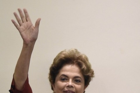 Para Dilma Rousseff, presidente interino 'não tem legitimidade' para governar