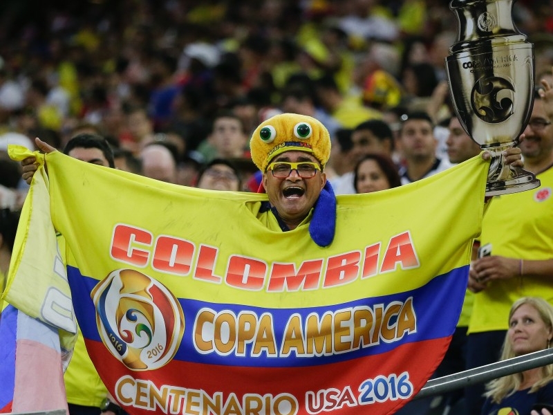 Torcida da Colômbia acabou surpreendida com a determinação da seleção da Costa Rica