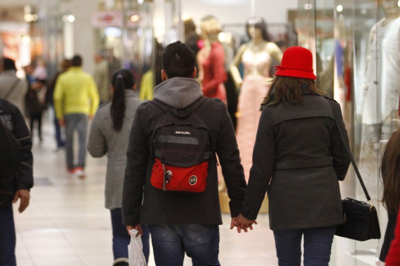 Vendas do Dia dos Namorados tiveram queda neste ano