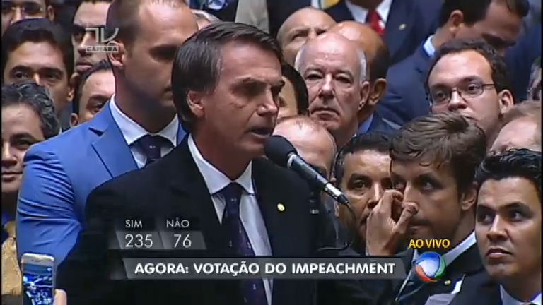 PV acusa Bolsonaro de apologia à tortura na sessão que aprovou o processo de impeachment de Dilma Rousseff