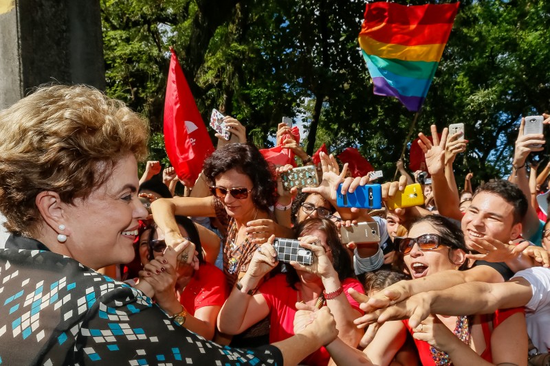 Dilma foi convidada a participar do ato no Recife pelo Comitê "Em defesa da democracia", formado por professores, alunos e técnicos de instituições do Estado