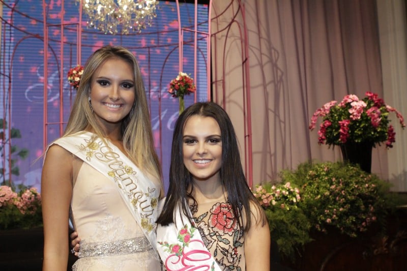 Victoria de Kroes Leal entregou a faixa para Valentina Velásquez Torres Machado, Glamour Girl 2016