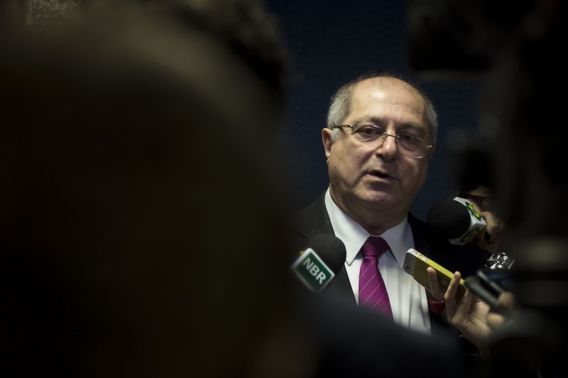 Paulo Bernardo é acusado de integrar organização que fraudava crédito consignado