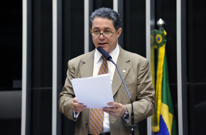 Ex-deputado federal do PT é investigado sob suspeita de receber propina de obras da Petrobras
