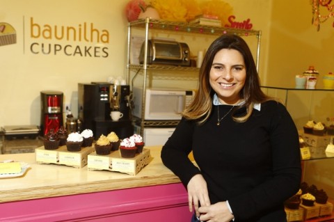  Propriet�ria da Baunilha Cupcakes, Dienefer, conta como conseguiu investimentos para abrir o neg�cio. Para o especial de investimentos do Gera��oE  