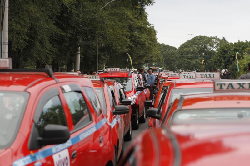 Antes da sessão, taxistas realizarão uma passeata na Capital