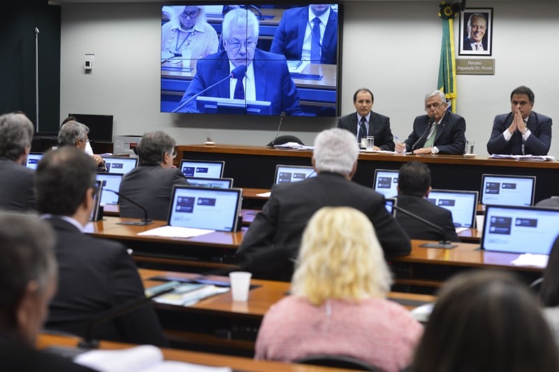 A CPI que apura irregularidades no Conselho Administrativo de Recursos Fiscais (Carf) se reúne para analisar requerimento que pede a prorrogação dos trabalhos da CPI por mais 60 dias