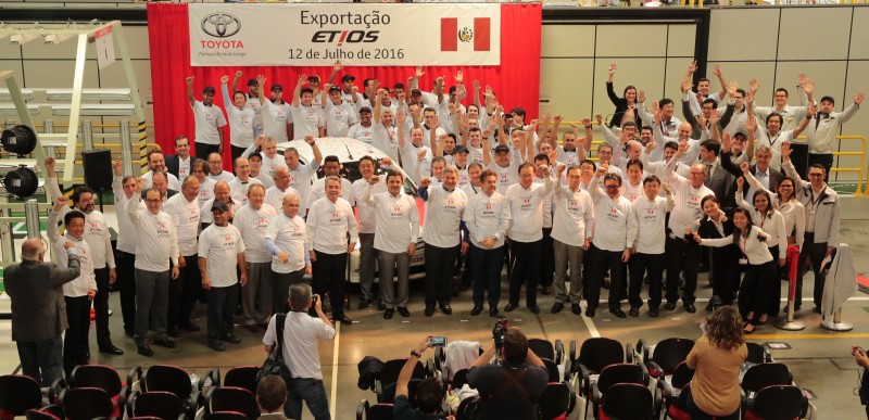 Cerimônia nesta terça-feira, na planta de Sorocaba, marcou início das exportações para o Peru