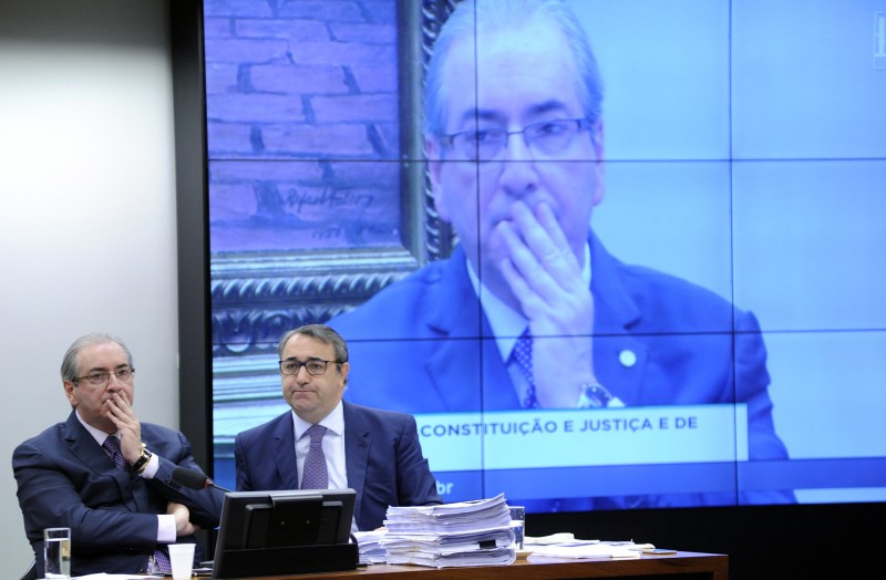 Cunha ao chegar no CCJ não quis falar com a imprensa