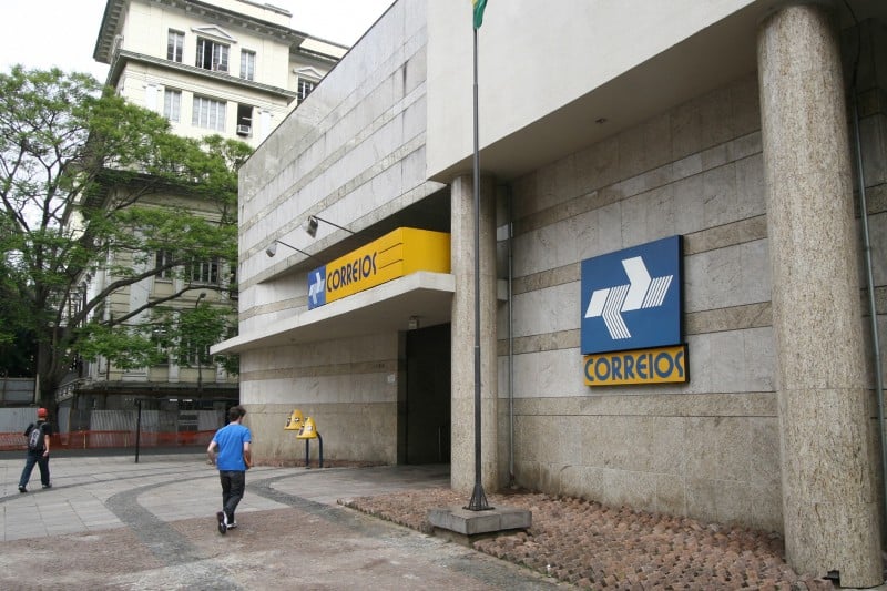 A estatal prevê ainda reduzir até mil pontos de atendimento que estão deficitários e revisão de gastos com pessoal