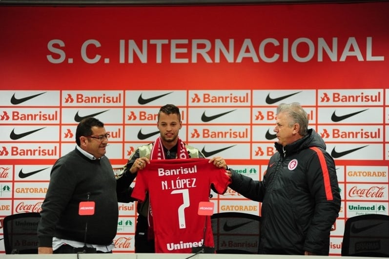 López é apresentado no Beira-Rio