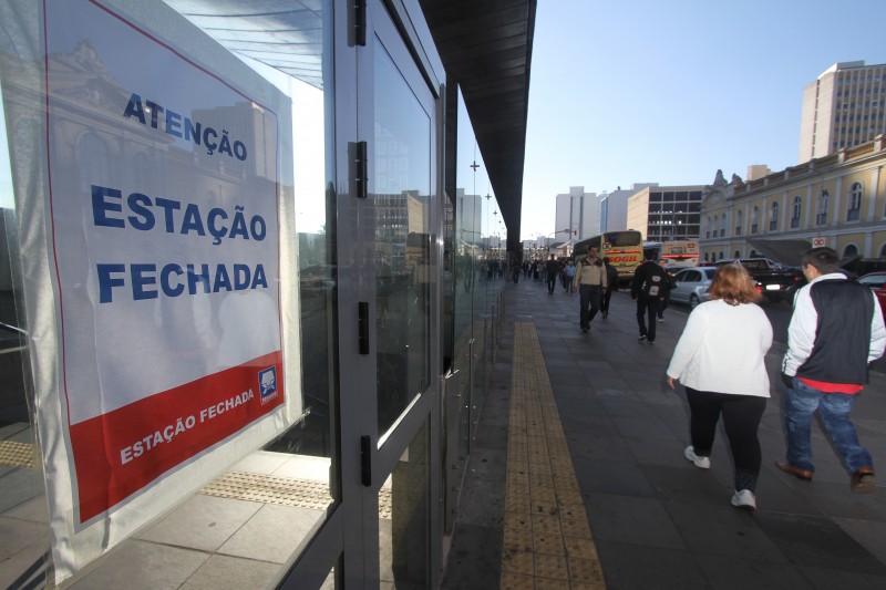 Os cerca de 220 mil usuários diários terão o transporte apenas no começo da manhã e da noite