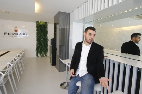  Pauta sobre empreendedores que aproveitam espa�o ociosos para incrementar rendimentos. Conversaremos com o dono do Tak�do Sushi, Daniel Pulz.  