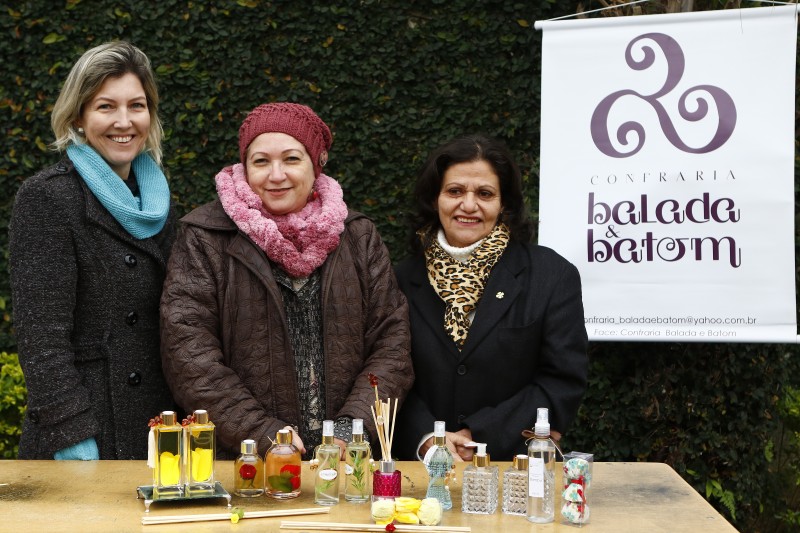 Confraria Balada e Batom: Rejane Eberarth, Suzana Leal e Marli Marcon dando as dicas  Foto: FREDY VIEIRA/JC