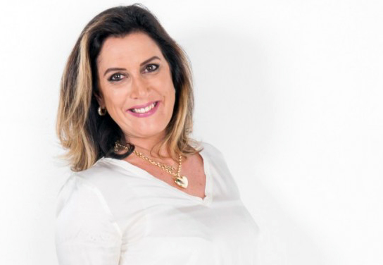 Aline Moura, diretora da Faro Comunicação