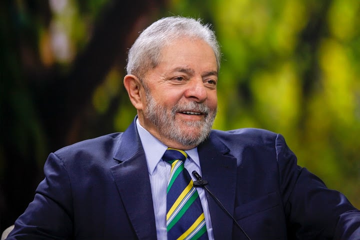Lula afirma ser vítima de violação de direitos humanos e se diz perseguido por Moro