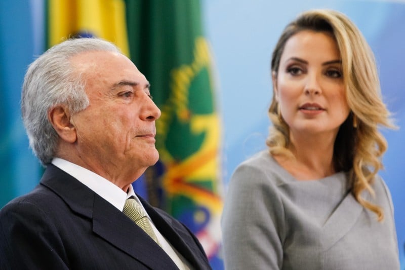Marcela Temer acompanhou o presidente interino durante solenidade no Planalto