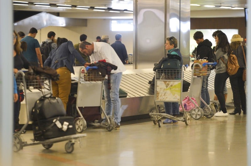 Medida atinge as empresas aéreas que transportam passageiros