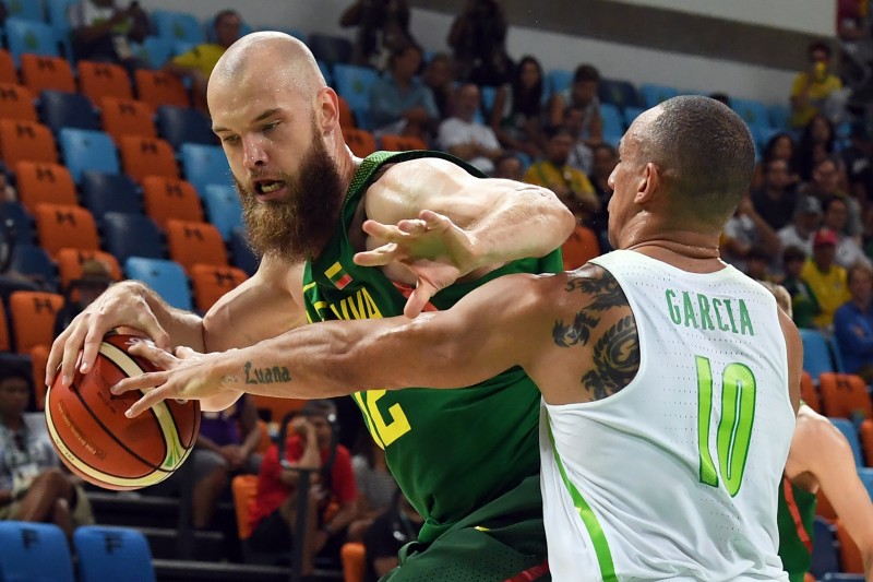 Brasileiros pressionaram só na metade da partida e conseguiram reduzir a vantagem da Lituância