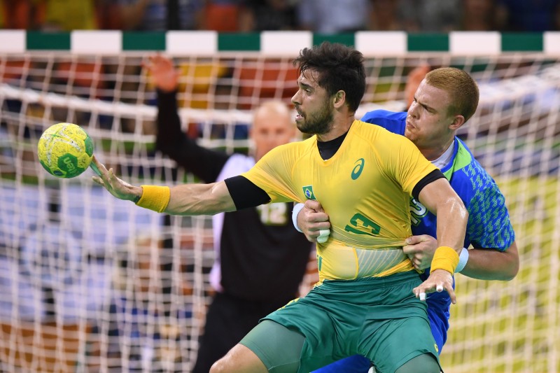 Equipe brasileira sofreu sua primeira derrota na Rio-2016