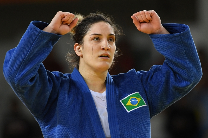 Mayra ampliou para três - além de um ouro e de uma prata - as medalhas do Brasil