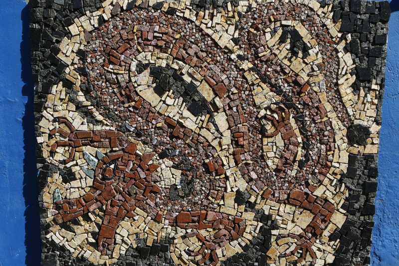  Entrevista com o arquiteto e mosaicista Leonardo Posenato, no atelier dele. A pauta &eacute; sobre mudan&ccedil;as de carreira.   Foto: FREDY VIEIRA/JC