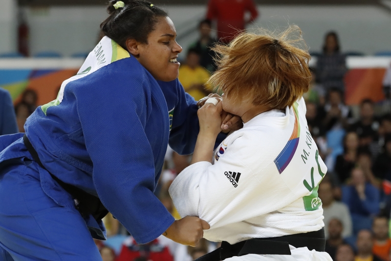 A judoca brasileira foi derrotada pela coreana Kim Minjeong e está fora da disputa por medalha