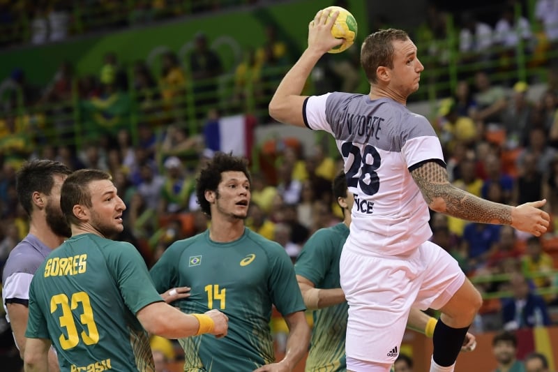 Em jogo acirrado, o Brasil perdeu para a França, nas quartas de final