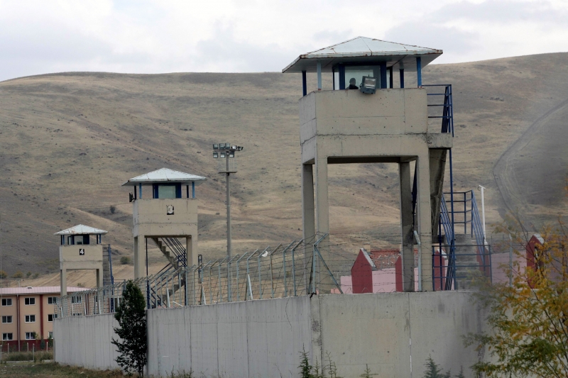 Em março, havia 188 mil prisioneiros nas penitenciárias turcas, 8 mil a mais do que a capacidade