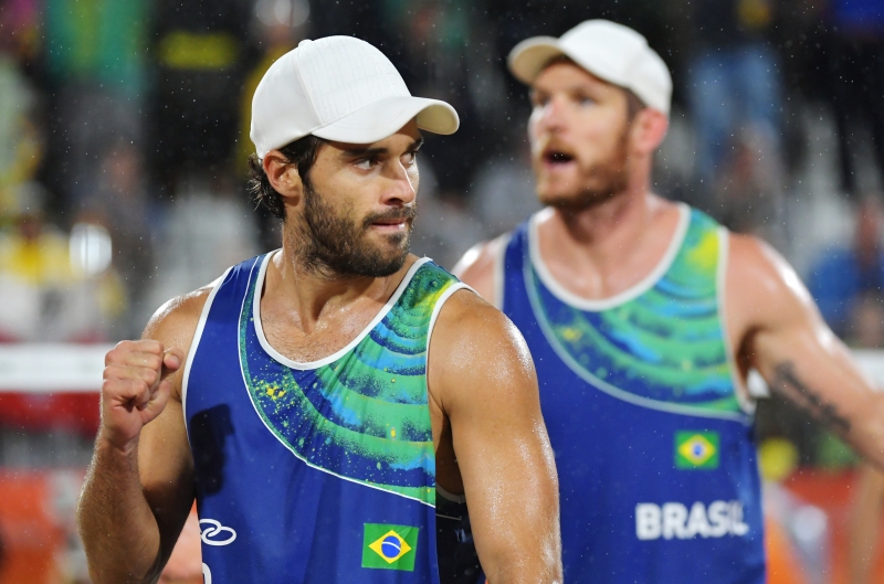 O ouro de Alison e Bruno confirma o status de potência do Brasil no vôlei de praia mundial