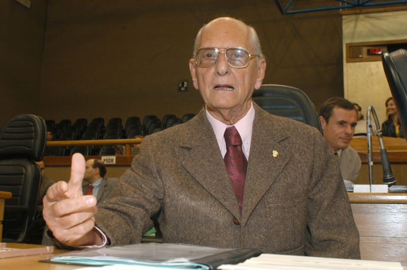 Leal foi chefe de polícia e vereador em Porto Alegre por três mandatos