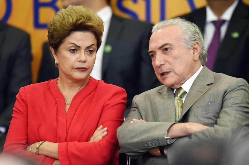 Em dezembro de 2014, as contas de Dilma Rousseff e Michel Temer foram aprovadas com ressalvas