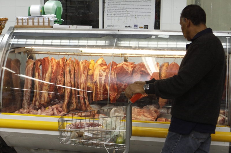 A carne pode subir de preço no Brasil em consequência da recente abertura do mercado dos Estados Unidos para o comércio do produto in natura